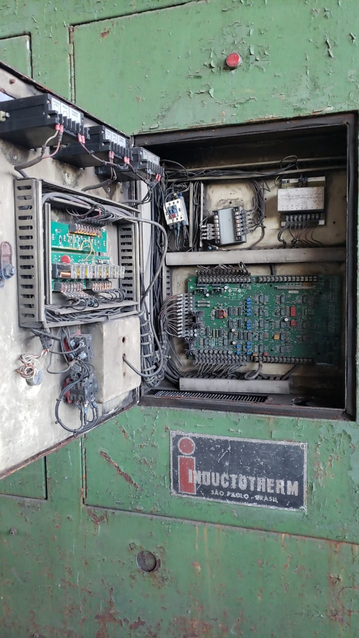 Forno de Fusão a Indução Usado/ Inductotherm - Cod 200905