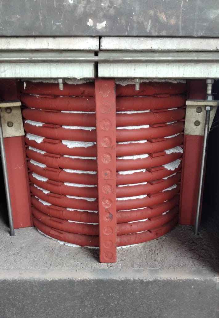 Forno de Fusão a Indução Usado/ Eletrotec - COD 201002