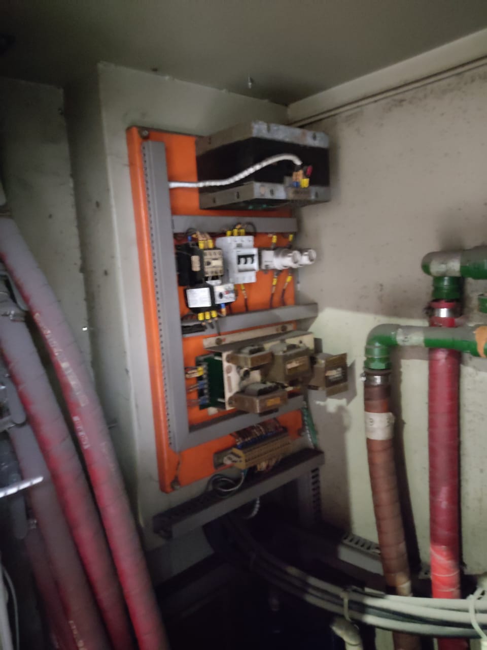 Forno de Fusão a Indução Usado/ Inductotherm - Cod 200908